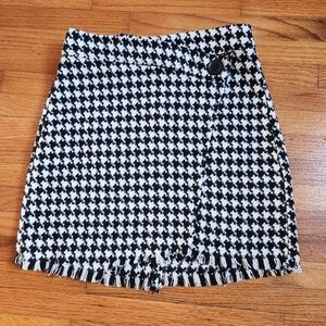 ​SO Houndstooth Frayed Hem Mini Skirt XS Dark Academia Gossip Girl Party